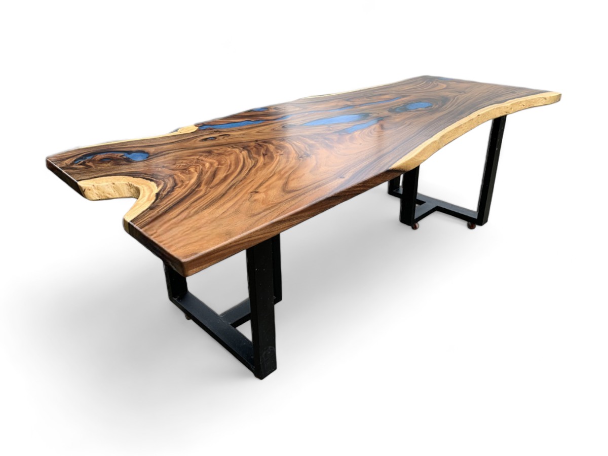Epoxy Spisebord Njord 235x92 – Unik Design til Dit Hjem