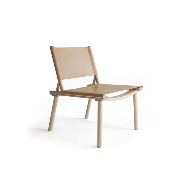 Olieret Nude Lænestol fra Nikari - Elegant Design