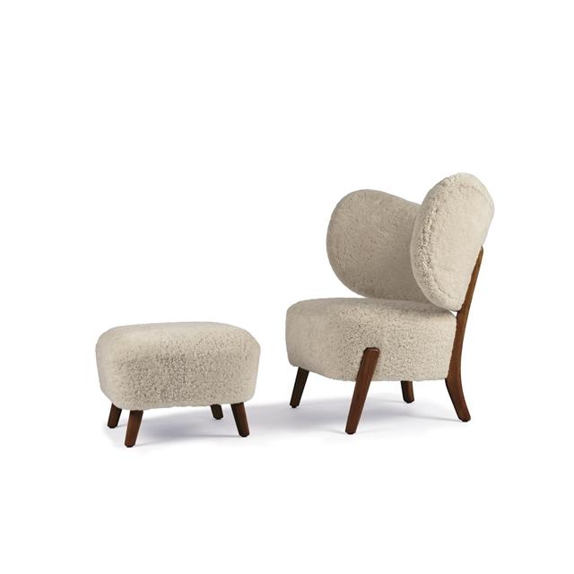 Mazo TMBO Lænestol i Valnød og Sheepskin med Puf